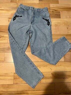 Women's Light Blue Straight-Leg Jeans with Black Embroidered Detail